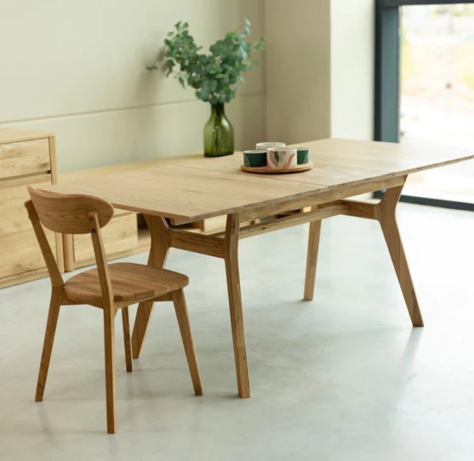 NordicStory Mesa extensible de comedor de madera maciza de roble &quot;Harold&quot;