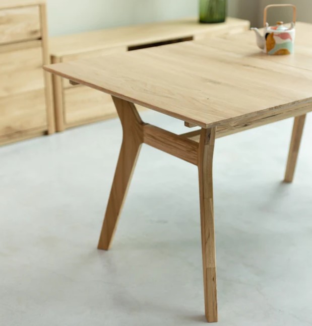 NordicStory Mesa extensible de comedor de madera maciza de roble &quot;Harold&quot;